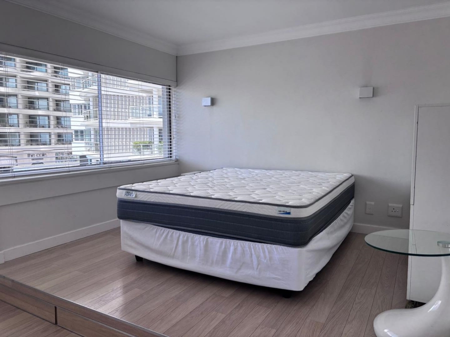 To Let 2 Bedroom Property for Rent in Sea Point Western Cape